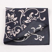 Produits phares 2026 : Pochette de costume pour homme 100% soie, motif floral noir imprimé numériquement, faible MOQ