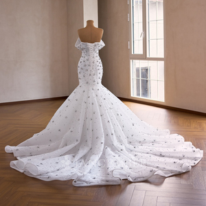 Robe de mariée sirène de luxe RSM261043 avec fleurs drapées en cristal, épaules en dentelle, dos en dentelle, traîne chapelle, 100% soie, longueur ras du sol - Product Image 3