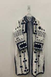 เสื้อคลุมกำมะหยี่ปักลายสัตว์สำหรับฤดูหนาว งานแฮนด์เมดสไตล์ซูซานี โบโฮ คิโมโน ติดกระดุม ของขวัญสำหรับเธอ เสื้อโค้ทยาวสำหรับผู้หญิง - Product Image 5