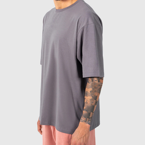 T-shirt décontracté streetwear de créateur en coton épais 250 g/m², coupe oversize unie, t-shirt court et ample pour homme, idéal pour l'été - Product Image 3