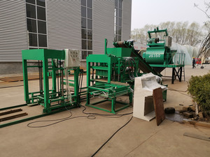 Los últimos productos <span class=keywords><strong>en</strong></span> el mercado Pequeña inversión Gran ganancia Maquinaria de fabricación de ladrillos QT 4-18 Máquina de fabricación de ladrillos - Product Image 6