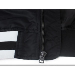 Chaqueta de lana ecológica de alta calidad al por mayor, Chaqueta de punto de talla grande informal deportiva de béisbol negra satinada hecha a medida para otoño - Product Image 5