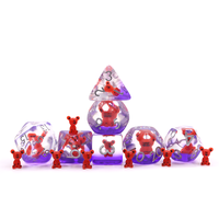 Set Dadu Resin Polihedral Transparan Lucu Motif Mickey Mouse Merah Isi Penuh, Laris untuk Permainan Papan