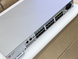 <span class=keywords><strong>Routeur</strong></span> commutateur fibre optique Brocade neuf, performance fibre Brocade G610 BR-G610-24-32G-R BR-G610-8-32G-0 Brocade 8/16/24 ports - Product Image 3