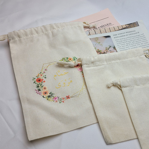 Sac à cordon en coton biologique recyclable, taille personnalisée, impression sérigraphique, logo personnalisé, pochette cadeau pour bracelets, bagues, boucles d'oreilles, bijoux - Product Image 6