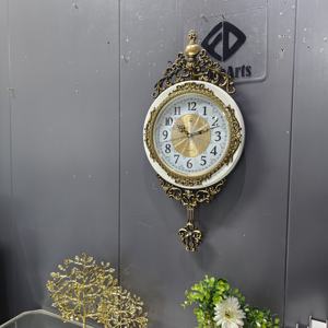 72X35CM Prix Usine Personnalisable Grande Horloge Murale Dorée Moderne en Métal Décoration Maison Dropshipping DDP - Product Image 3