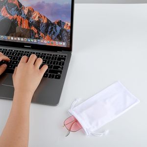 שקית רכה עם שרוך להתאמה אישית למשקפי ראייה ומשקפי שמש, מיקרופייבר, 9*18 ס\\\"מ, סיטונאי, מוכנה למשלוח - Product Image 5