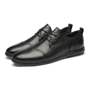 Chaussures habillées de luxe en cuir pour hommes, légères, antidérapantes, respirantes, à lacets, pour le bureau et les mariages - Product Image 1