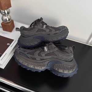 Chaussures décontractées pour femmes de style rétro à semelle épaisse, bottes de marche d'extérieur faites à la main avec fonction imperméable, tendance et à l'ancienne - Product Image 6