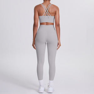 OEM ODM Großhandel Frauen Workout 2-teiliges Set Push-up Cross Back BH Butt Lifting Leggings Fitness Training Aktive Leggings Set - Product Image 3