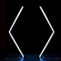 Arche de mariage en forme de V géométrique lumineuse à LED RGB pour la décoration de la scène de mariage, de l'allée et de l'entrée des événements