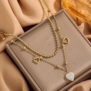 Joyería de acero inoxidable al por mayor, collar de oro de 18 quilates <span class=keywords><strong>con</strong></span> amuleto femenino, cadena de clavícula de doble amor, collar <span class=keywords><strong>con</strong></span> colgante de amor <span class=keywords><strong>laminado</strong></span> - Product Image 2