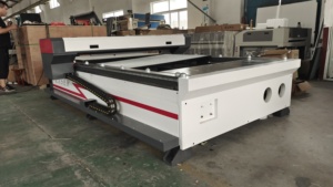 เครื่องแกะสลักเลเซอร์และเครื่องตัดขนาด4*8ฟุต1325เกียร์พร้อม RD6445S S & A CW5200ชิลเลอร์ใบมีดกล้อง CCD W6หลอด150W - Product Image 3