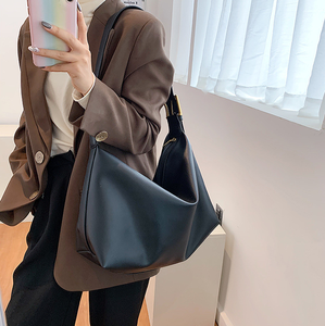 Customizable women's PU leather handbag, new large capacity fashionable women's shoulder bag - Product Image 1