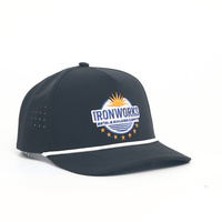 Hoge kwaliteit 5-panel zwarte pet met geborduurd logo en witte koord voor heren en dames