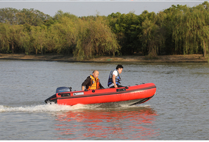 Bateau pneumatique gonflable RIB pour 4 personnes, 3,3 m (10,8 pieds), avec plancher en alliage d'aluminium 330, en PVC, à vendre - Product Image 2
