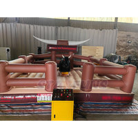 Taureau mécanique gonflable d'extérieur avec tapis de sécurité gonflable, machine de rodéo pour événements et locations de fêtes foraines