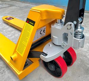 Montacargas Eléctrico de Alta Calidad con Capacidad de Carga de 2.5T, Transpaleta Manual, 12 Meses de Garantía, Fabricado en Vietnam - Product Image 2