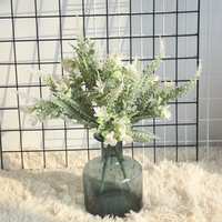 Bestseller Realistische Künstliche Lavendel-Dekorationsblumen 35cm Leichtgewichtig Langlebig für Muttertag Hochzeit Abschlussfeier Chinesisch