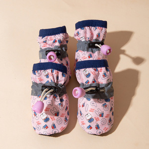 Chaussures pour chien mignonnes de dessin animé, spéciales pour animaux de compagnie, pour sortir, pour empêcher les petits <span class=keywords><strong>chiens</strong></span> de faire la saleté, ne tombent pas, semelle souple, imperméable, couvre-chaussures - Product Image 1