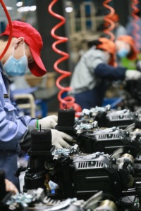 เครื่องกำเนิดไฟฟ้าแก๊ส 4 จังหวะ กำลังไฟ 9 กิโลวัตต์ ความจุสูงสุด 9.5 กิโลวัตต์ เครื่องยนต์ 499 ซีซี เป็นมิตรกับสิ่งแวดล้อม โครงสร้างแบบเปิด พร้อมถังน้ำมัน 50 ลิตร - Product Image 6