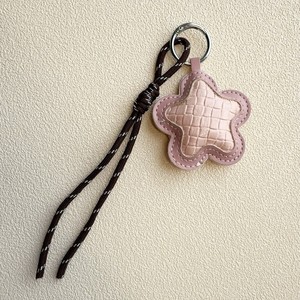 Llavero de cuero PU con diseño floral, estilo INS, moderno, color caramelo, con anillo para llaves personalizado - Product Image 3