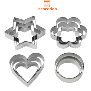 4 styles d'outils de moules à biscuits en acier inoxydable Outils de cuisine Coupe-gâteau de Noël Ensemble d'outils pour la pâtisserie à domicile - Product Image 2