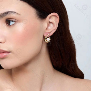 Boucles d'oreilles en argent 925 Gemnel avec perles de coquillage cultivées, faites à la main, avec collier assorti. - Product Image 4