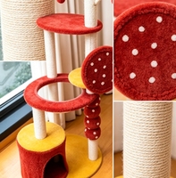 Tour d'escalade pour chat motif champignon à pois, griffoir en sisal multi-niveaux avec lit bulle transparent et jouet suspendu pour soulager l'ennui du chat