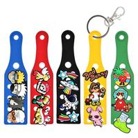 Sortiment aléatoire de 100 pièces de décorations pour chaussures en PVC souple, accessoires de bricolage, boucles de chaussures mignonnes et kawaii de dessin animé