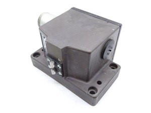 Interrupteur BALLUFF BNS-519-X512-E02-D12-100-10-FDF071 - Product Image 1