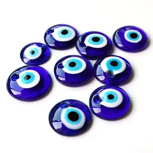 Großhandel Türkei Blue Eyes Ornament Zubehör Devil's Eye Blue Glass Anhänger für die Herstellung von Halskette DIY Schmuck Zubehör