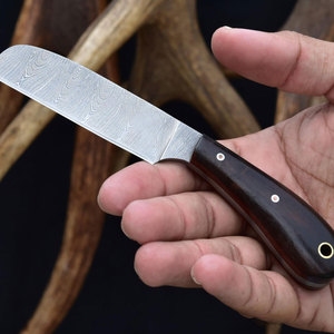 Cuchillo de Caza de Acero de Damasco Hecho a Mano de Calidad Premium, Cuchillos de Castración Personalizados con Mango de Madera y Punta Caída, Personalizable - Product Image 2