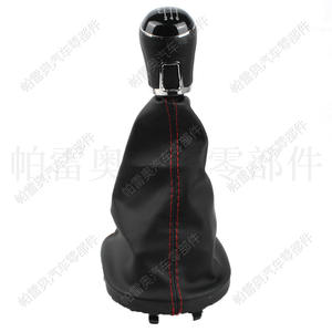 หัวเกียร์โฟล์คสวาเกน 6 สปีด หุ้มหนังเรดไลน์ ดีไซน์ตามหลักสรีรศาสตร์ สำหรับพาสต้า บี 7 แคดดี้ - Product Image 3