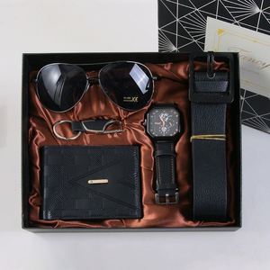 Set de Regalo <span class=keywords><strong>para</strong></span> Hombre XD 2026, Cinturón de Cuero PU Personalizado Hecho a Mano, Cartera, Gafas de Sol, Llavero, <span class=keywords><strong>para</strong></span> Padres, Novios, <span class=keywords><strong>Cumpleaños</strong></span>, Negocios - Product Image 3