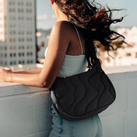 Puffer Sling Crossbody Sac à main en nylon à la mode pour femmes Sac de lune confortable pour le quotidien