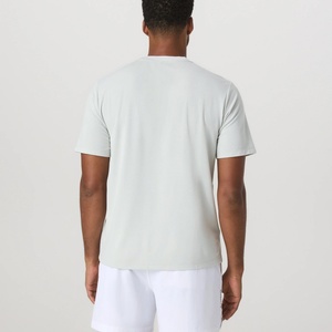 T-shirt Sportiva Sostenibile Certificata Riciclata da Uomo, Asciugatura Rapida, Traspirante, Anti-umidità, per Corsa, Allenamento e Palestra - Product Image 4