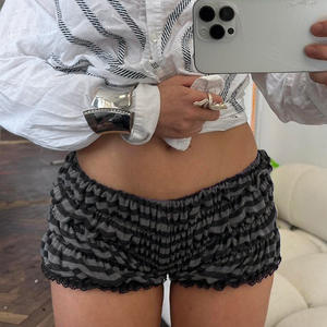 Shorts de pyjama taille haute pour femme avec dentelle, coupe ajustée élastique, détails froncés, doux et confortables, pour l'été et les loisirs - Product Image 2