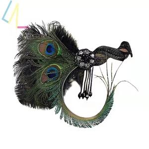 ชุดเครื่องประดับคอสเพลย์สไ<span class=keywords><strong>ต</strong></span>ล์วินเทจยุค 1920 สำหรับงานปาร์ตี้แบบแกสบี้ ประกอบด้วยที่คาด<span class=keywords><strong>ผม</strong></span>ประดับขนนกและคริสตัล สร้อยคอไข่มุก <span class=keywords><strong>ต</strong></span>่างหู และถุงมือสำหรับผู้หญิง - Product Image 1