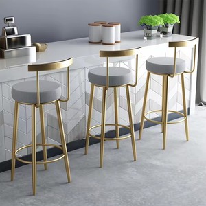 Tabourets de <span class=keywords><strong>bar</strong></span> en métal de luxe nordique, chaises hautes en velours <span class=keywords><strong>pour</strong></span> <span class=keywords><strong>table</strong></span> de <span class=keywords><strong>bar</strong></span> - Product Image 1