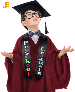 Paquete de Toga, Birrete y Estola de Graduación para Niños de Primaria Vesbhusha, Borla, 100% Poliéster, Uniforme Escolar Unisex - Product Image 4