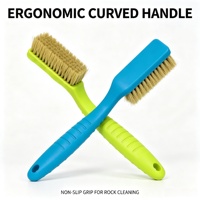 Brosse de nettoyage pour escalade personnalisée pour commande en gros, avec poils de 17 mm/14 mm et extrémités courbées