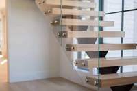 Escalier Flottant Artistique en Acier et Verre, Design Moderne Personnalisé pour Villa, Escalier Intérieur Résidentiel avec Rampe