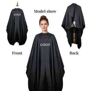 Mantelle da <span class=keywords><strong>Parrucchiere</strong></span> e Grembiule Nero da <span class=keywords><strong>Barbiere</strong></span> con Logo Personalizzato e Bottoni a Pressione per Salone Taglio Capelli - Product Image 1