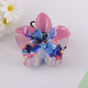 กิ๊บติดผมอะคริลิคทำมือรูปกรงเล็บฉลามน่ารัก สไตล์ใหม่ ขนาด 8 ซม. สำหรับผู้หญิง - Product Image 4