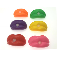 Jokez n Prankz Sifflet en plastique certifié EN71, Lèvres en cire, Sachet plastique, 5-7 ans, Unisexe, Ensemble combiné de 6, Cadeau de fête original, Blagues et farces