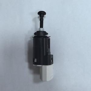 Interruptor de luz de freno 8200276361 para Renault LCV Europa, pieza de repuesto - Product Image 1