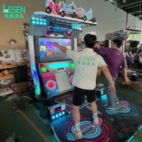 Machine d'arcade de danse pour 2 joueurs, fonctionnant à pièces, jeu de danse musicale avec écran HD de 55 pouces et éclairage LED coloré pour lieux intérieurs
