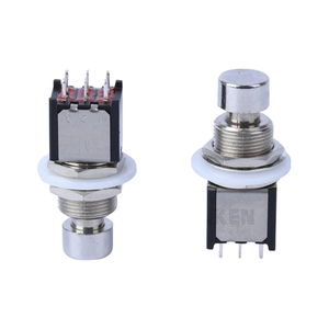 Interruptor de pedal soldado M12 de 6 pines pequeño PBS-24-202S para efectos de guitarra ON-ON con función de retención para operación con pedal - Product Image 3