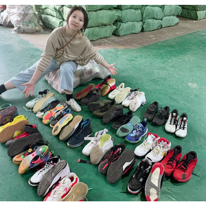 Zapatillas Deportivas Estilo Baloncesto, Usadas, de Segunda Mano, para Hombre, al por Mayor, de Marca Internacional, con Luces - Product Image 3